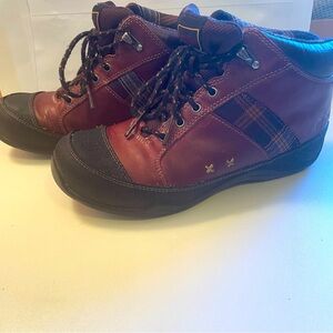 Ahnu Woman’s Red Leather and Plaid Hiking Boots size 7 fall cross trek